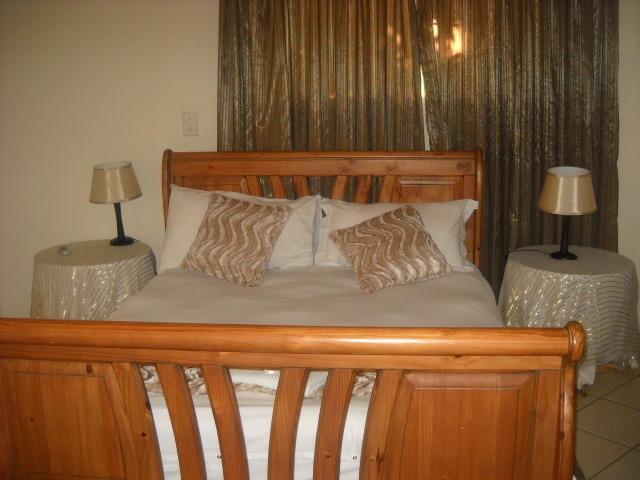 פאלאבורווה The Beverly Hills Guest Lodge חדר תמונה